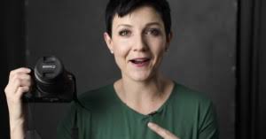 How to Capture a 'Dramatic' Food Photo Using Cheap Gear