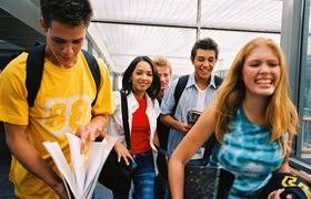 Facultatea de inginerie a instalaţiilor din cadrul universităţii tehnice de construcţii bucureşti este o facultate de stat, acreditată, cu diplome recunoscute pe plan internaţional şi cu tradiţie de peste 67 de ani în domeniu. Acasa Facultatea De Instalatii