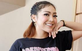 Seluruh personel trio macan pun berharap trio macan makin disukai banyak kalangan dan single terbarunya dapat diterima semua lapisan masyarakat. Yeajycwpnyttjm