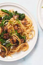 Mushroom Pasta Stir Fry Recipe Recipe In 2021 Recipes Stir Fry Recipes Vegetarian Recipes