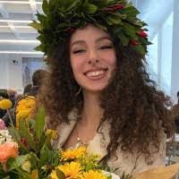 Linda Peruzzi's Instagram, Twitter & Facebook