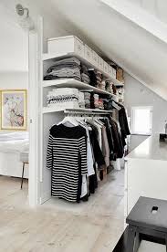 Ankleidezimmer Unter Dachschrage Selber Gestalten A Begehbarer Kleiderschrank Selber Bauen Begehbarer Kleiderschrank Dachschrage Kleiderschrank Fur Dachschrage