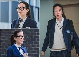 True beauty (2020) drama 2020 kdrama romance drama mystery drama online free. In The K Drama True Beauty Did You Think The Main Character Was Actually Ugly Without The Makeup With Eyeglasses Quora