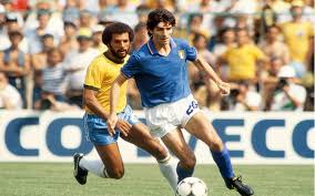 Maglia vintage da calcio della svizzera 1982. Nove Partite Storiche Dei Mondiali In Diretta Su Facebook Si Parte Con Italia Brasile Del 1982