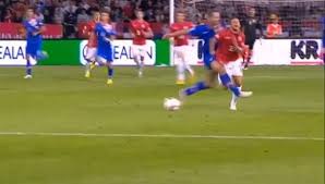Communist partisans resisted the axis occupation and division of yugoslavia from 1941 to 1945 and fought nationalist opponents and collaborators as well. Eliminatorias 2014 Criminal Patada De Simunic En El Serbia Vs Croacia Video Eliminatorias El Bocon