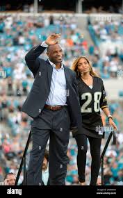 Former Jacksonville Jaguars running back Fred Taylor, left ...