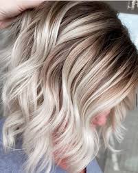 Diese art von frisuren kann sowohl für lockiges/gewelltes als auch für glattes haar geeignet sein. Mittellange Frisuren Stylingtipps Inspirationen Fur Halblanges Haar