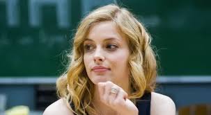 Recognize the actress from Modern Family in the latest episode?