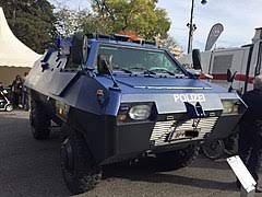 Leave a company with 20 or more employees, or have your hours reduced. Federal Police Austria Wikipedia