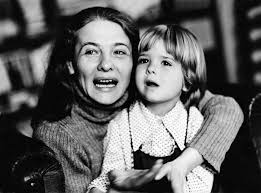 Hiába akarta a kórház tovább bent tartani megfigyelésre, törőcsik mari nem volt hajlandó maradni, és. Elhunyt Nador Ilona 1924 2015 Mai Mano Haz Blog