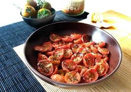 Pasta fredda con pomodorini confit. Pomodorini Confit Con Timo E Zucchero Integrale Papilla Monella