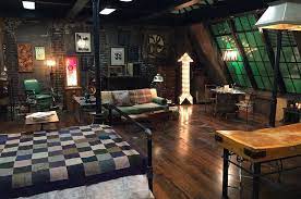 Cracks Film Set Decorator Buscar Con Google Gotham Decor City Apartment