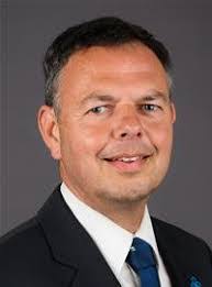 Paul Hilliard's Instagram, Twitter & Facebook