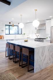 Take A Look At This Mid Century Home Decor That Features A Mid Century Lighting Design Www Del Home Decor Kitchen Modern Kitchen Design Modern Kitchen Island