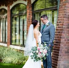 Studio located in shenagno township new castle, pamatt and mary are dedicated, professional, fully insured wedding. Wedding Photography Youngstown Akron Ohio Pittsburgh New Castle Pa Portait Photography Mmgphotography Home