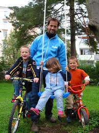 En allemand salzburg ˈ z a l t͡s b ʊ ɐ̯ k écouter ; Rupert Riedl Salzburgwiki