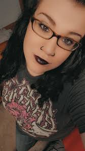 I realise ADTR aren't an Emo band but name an Elder Emo who DOESN'T vibe  with ADTR? I'll wait... 😉 #sinceyouvebeengone Heavier, 'Homesick'-era ADTR  is my jam but I have to admit '