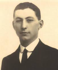 The tale of two brothers who were both awarded the highest honour in  Britain but fought in two separate conflicts