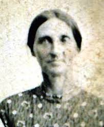 Charlotte Holbrook's Instagram, Twitter & Facebook