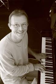 Stéphane Séjourné - Professeur de piano & claviers à Périgueux