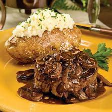 Beef Fillets With Burgundy Mushroom Sauce Beef Fillet Recipes Food