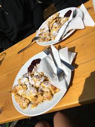 Traditionell Osterreichischer Kaiserschmarrn Mit Oder Ohne Rosinen Bloghuette At Osterreich Essen Kaiserschmarrn Rezepte