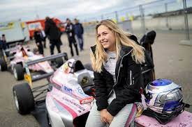 Investigators are waiting on the report from the medical examiner's. Video Sophia Florsch Survives Horror Crash In Macau Grand Prix 247