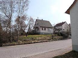 Aktuell befinden sie sich auf der ergebnisliste zu haus in mieten oder kaufen mit einem suchradius. Deisslingen Kleines Haus Grosser Garten Wie Machtig Darf Ein Neubau Sein Rottweil Umgebung Schwarzwalder Bote