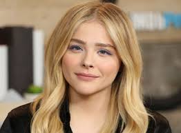 She had her breakthrough role in 2010, when she starred as mindy macready a.k.a. Chloe Grace Moretz Celebrity Age Weight Height Net Worth Dating Facts