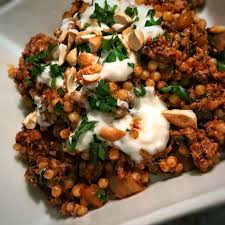 1 place mince in a bowl with couscous, lemon zest and moroccan seasoning. Aromatic Lamb And Giant Cous Cous 13sp Skinny Kitchen Secrets