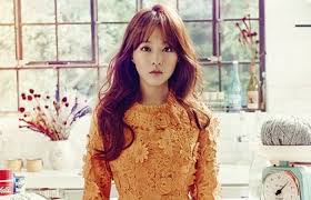 Elle est connue pour avoir interprété le rôle de kim. Stars Who Captivate With Their Adorable Puppy Like Faces Kissasian