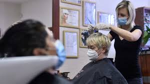 Dienstleistungen der friseure sowie im hygienisch oder pflegerisch erforderlichen umfang die nichtmedizinische fuß. Friseure Offnen Im Marz Kaum Noch Freie Termine Hohere Preise Erwartet Mdr Jump