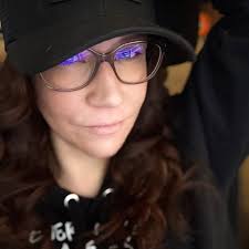 Andrea Larko (@andrealarko) · Instagram photos and Reels