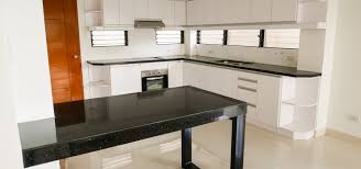 White granite not only gives your kitchen a clean and sophisticated look with a touch of class, but also creates the illusion of a bigger space. Viscon White Granite Kitchen Countertop In Guadalupe Cebu City Homify