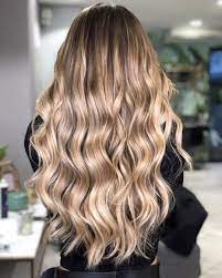 Samantha Cusick London On Instagram B L E N D Its All About That Blend We Take Balayage Seriously At Samantha Balayage Hair Color Highlights Haircut Tip