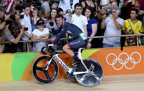 Mark simon cavendish mbe (born 21 may 1985) is a manx professional road racing cyclist, who currently rides for uci worldteam. Mark Cavendish Wins Silver Medal In Track Cycling Omnium At Rio Olympics Huffpost Uk