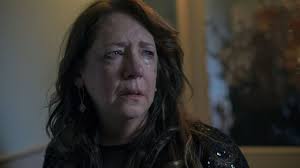 Spoilers Saison 5 Épisode 3] La dure vérité sur Tante Lydia dans 'The  Handmaid's Tale' : r/TheHandmaidsTale