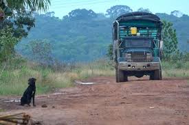 Pour le parcourir, il doit emprunter la pamir highway, deuxième plus haute autoroute du monde. Les Routes De L Impossible En Colombie Et En Namibie Dimanche 3 Janvier Sur France 5