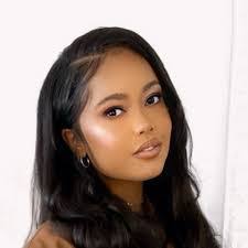 Monique Dixon's Instagram, Twitter & Facebook