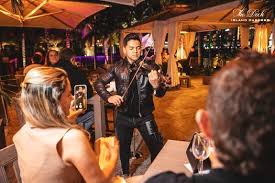 The deck at island gardens, miami's newest chic outdoor lounge, offers a perfect environment for miami's elite to wine, dine and dance outdoors. Fridays On Deck At The Deck At Island Gardens The Deck At Island Gardens Miami 19 March To 20 March