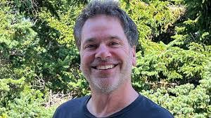 Steve Langan's Instagram, Twitter & Facebook