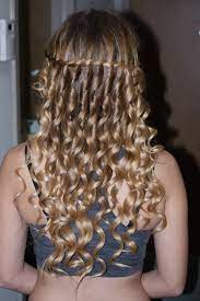 21 Prom Hairstyles 2019 From Around The World Haircuts Hairstyles 2021 Hair Styles Grad Hairstyles Dance Hairstyles