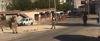 Di̇yarbakir'ın çermik ilçesinde çıkan silahlı kavgada hayatını kaybedenlerin sayısı 3'e yükseldi. Diyarbakir Da Silahli Kavga 1 Olu 5 Yarali Ntv