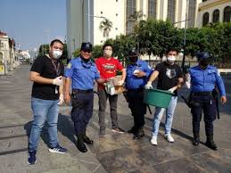 The smallest country in central america, el salvador suffers from persistent low levels of growth and poverty reduction in the country has been moderate. El Salvador Gesture Of Solidarity Arises From Prank Hey Thanks We Already Have Lunch Salesian Institutions Of Higher Education Ius