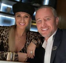 Mantente informado con las últimas noticias, videos y fotos de laurentiu reghecampf que te brinda univision | tudn univision. Anamaria Prodan DeclaraÅ£ie De Dragoste Pentru LaurenÅ£iu Reghecampf Cum Isi AlintÄƒ Impresara SoÅ£ul Spynews Ro