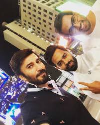 aijaz aslam على X: "Glad to meet naveed raza and syed ali in newyork...  #aijazaslam #naveedraza #syedali #vacation #travel #traveldiaries #newyork  #newyorkcity #usa https://t.co/VurGJO6dlM"