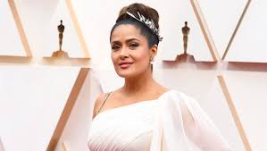 Salma hayek jiménez de pinault) was born in coatzacoalcos, veracruz, mexico. Salma Hayek 54 Impresses Fans By Doing Underwater Handstand In Sexy Swimsuit News Akmi