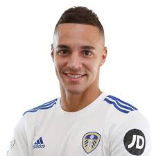 Родриго снимался в рекламе духов chanel вместе с николь кидман. Rodrigo Profile Bio Height Weight Stats Photos Videos Bet Bet Net
