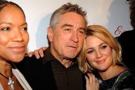 Grace hightower de niro is a philanthropist, actress, singer, and an entrepreneur. Grace Hightower De Niro Image 1 Guest Of A Guest