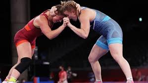 Wrestler Erica Wiebe won't repeat Olympic gold, eliminated in opening round | CBC Sports
